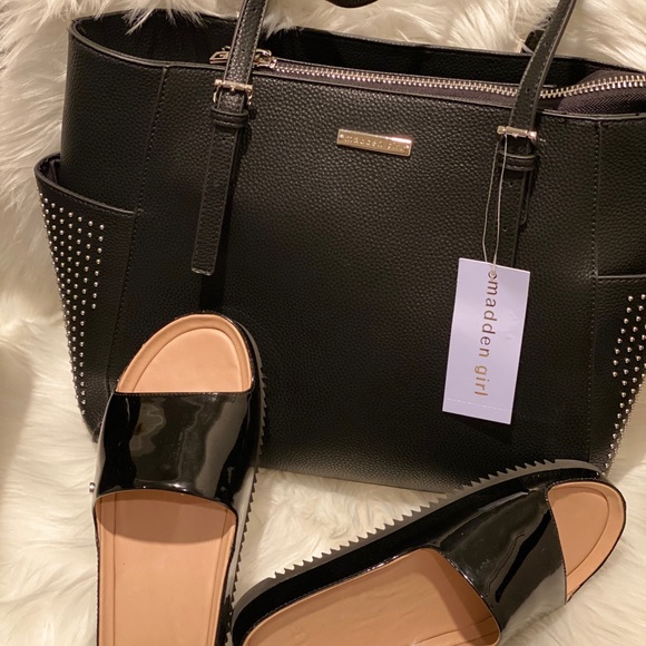 Madden girl tote bag with UGG sandals - Picture 2 of 4